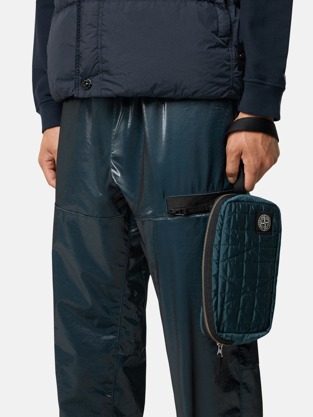 9200017 QUILTED NYLON METAL IN ECONYL