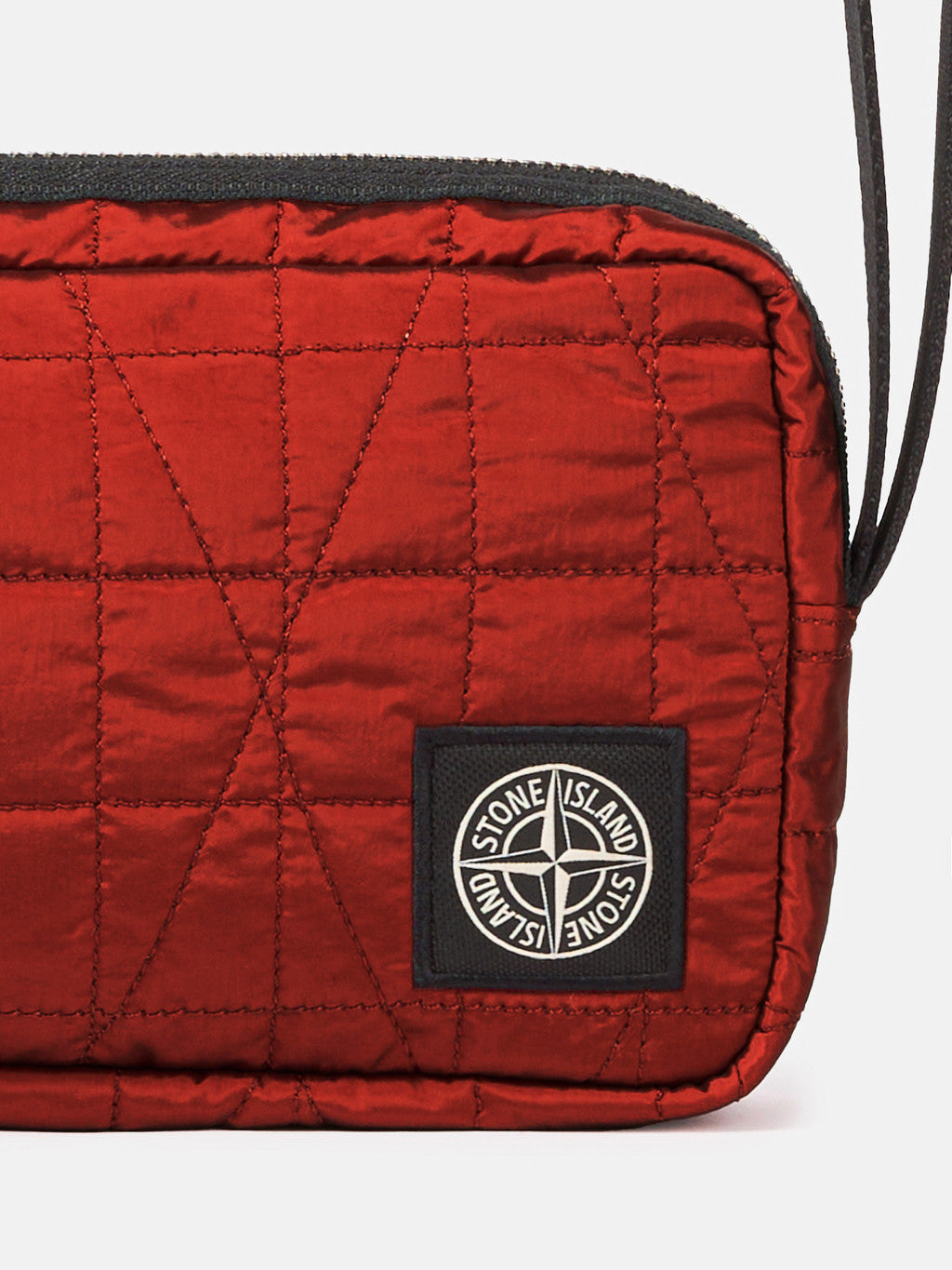 9200017 QUILTED NYLON METAL IN ECONYL